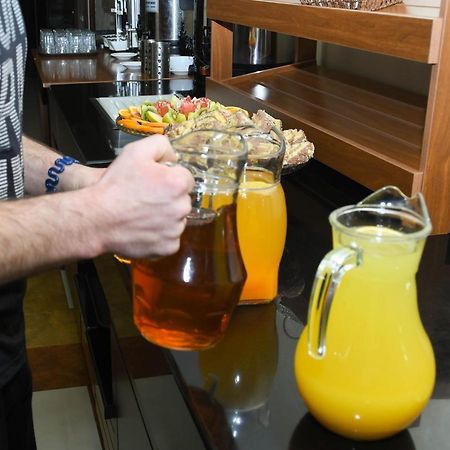 Olympavan Hotel Jereván Kültér fotó
