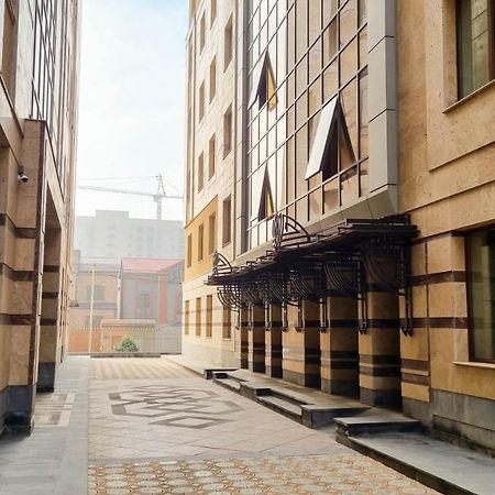 Olympavan Hotel Jereván Kültér fotó