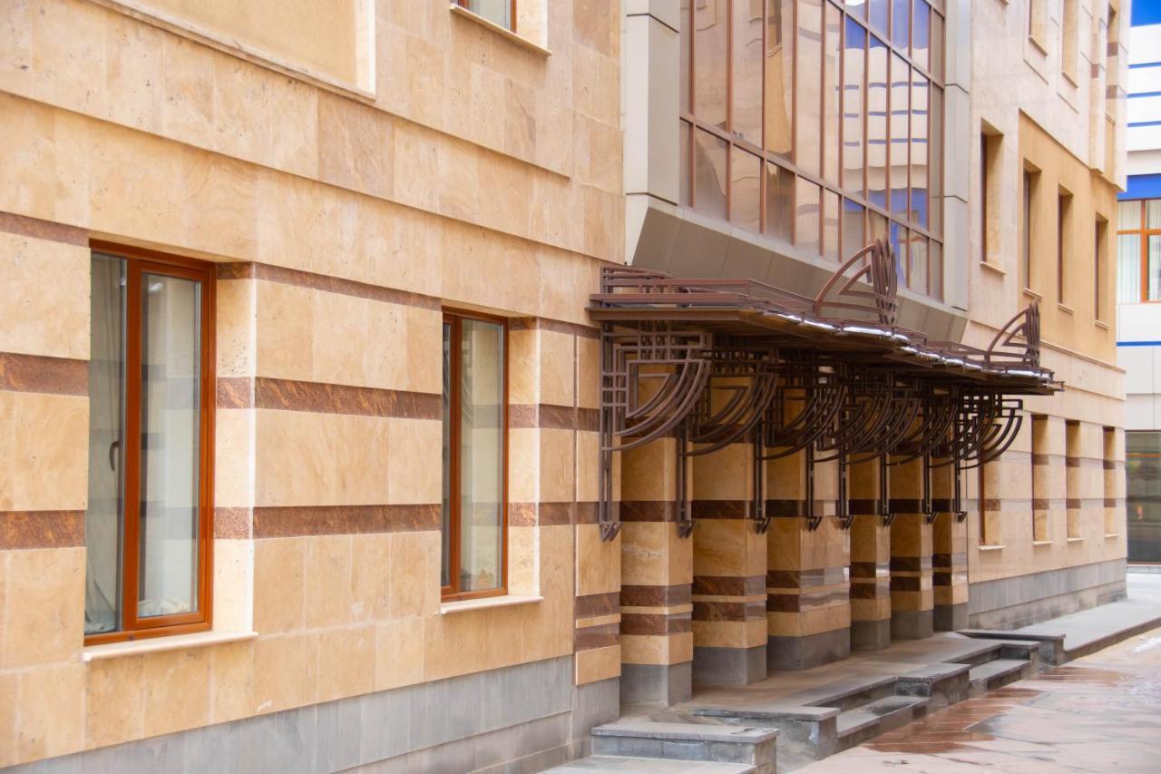 Olympavan Hotel Jereván Kültér fotó
